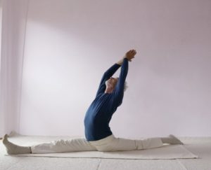 Yogastellung Spagat - hanumanasana